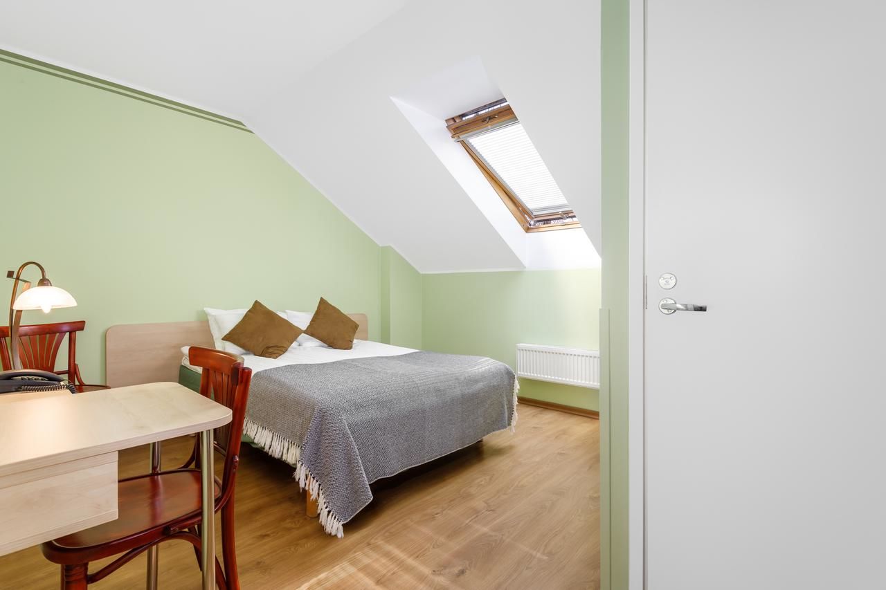 Отель Koidulapark Hotell Пярну