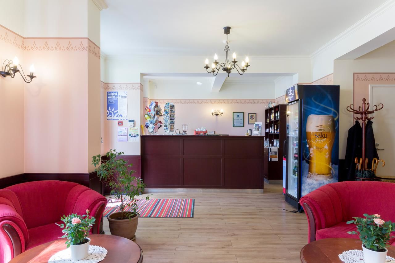 Отель Koidulapark Hotell Пярну