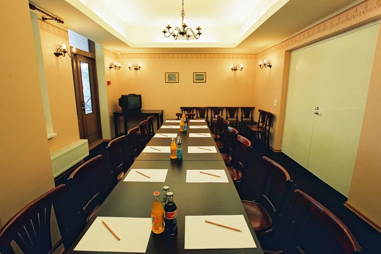 Отель Koidulapark Hotell Пярну-30