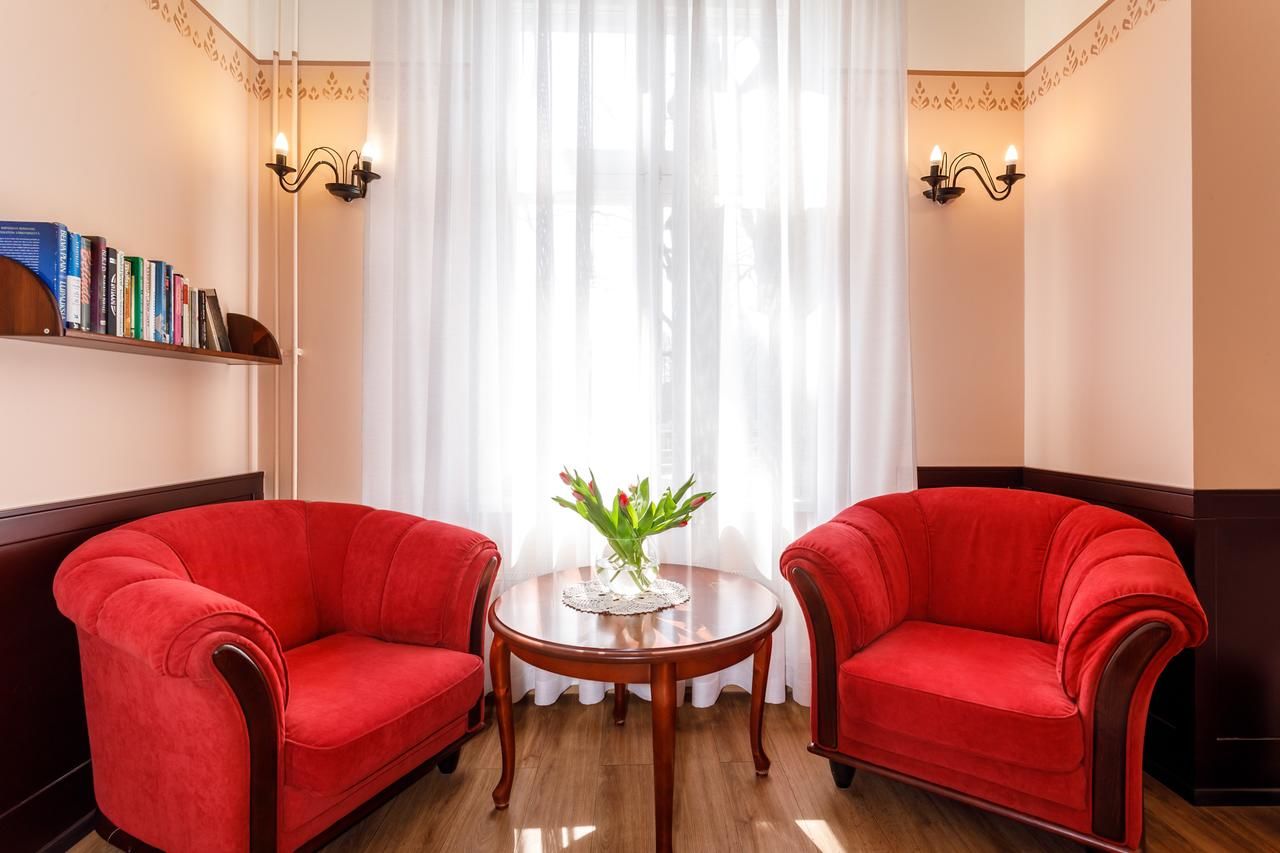 Отель Koidulapark Hotell Пярну-6