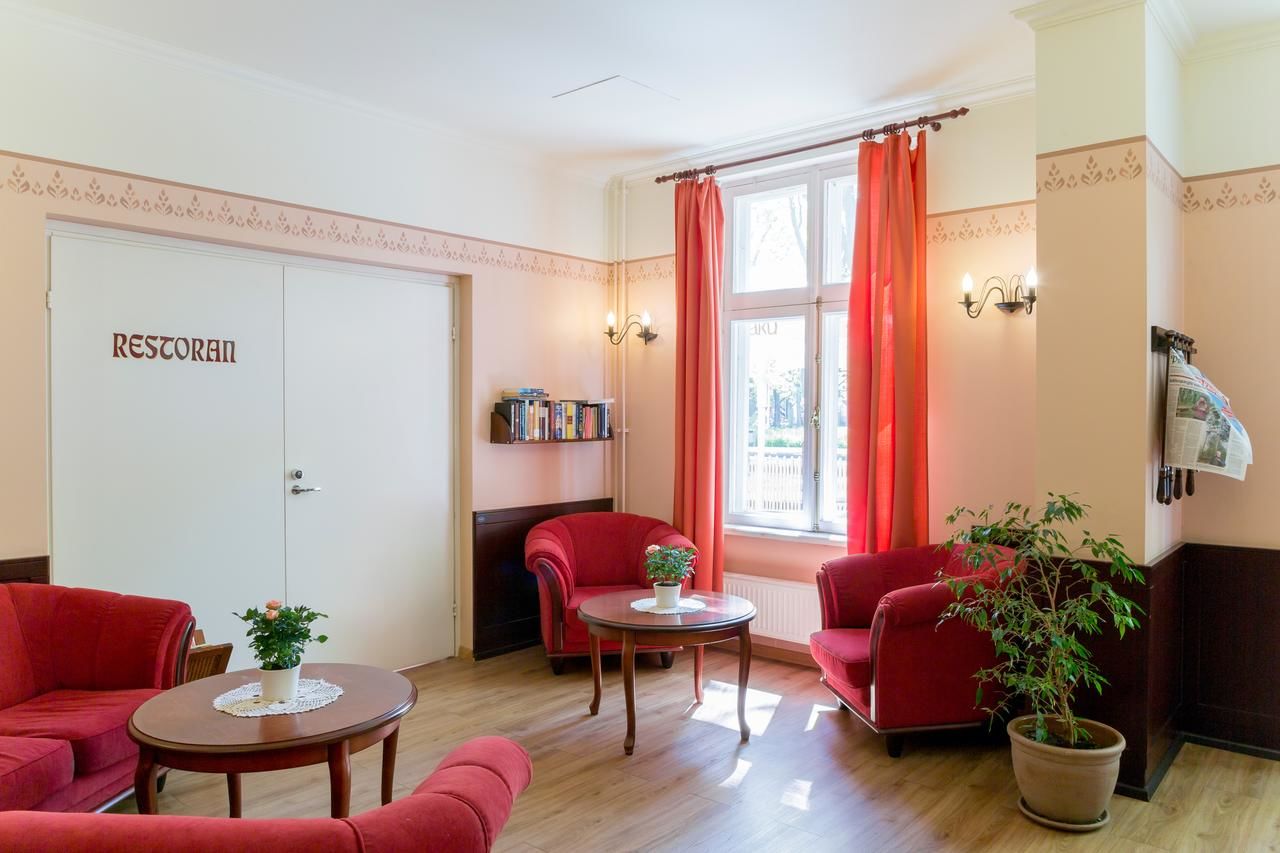 Отель Koidulapark Hotell Пярну